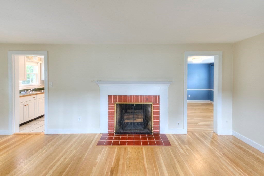 27 Mayflower Circle, Worcester, MA, 27 Mayflower Circle, Worcester, MA Photo #18