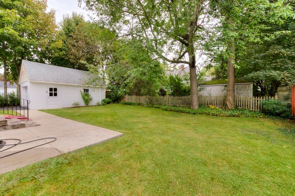 27 Mayflower Circle