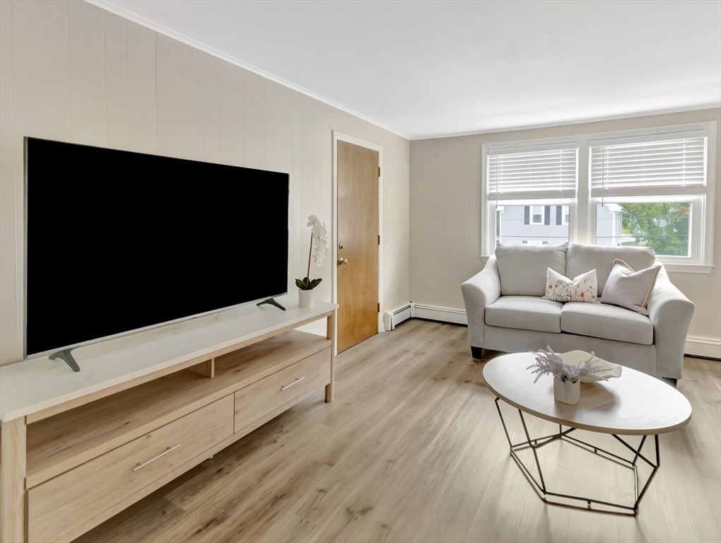24 River St A