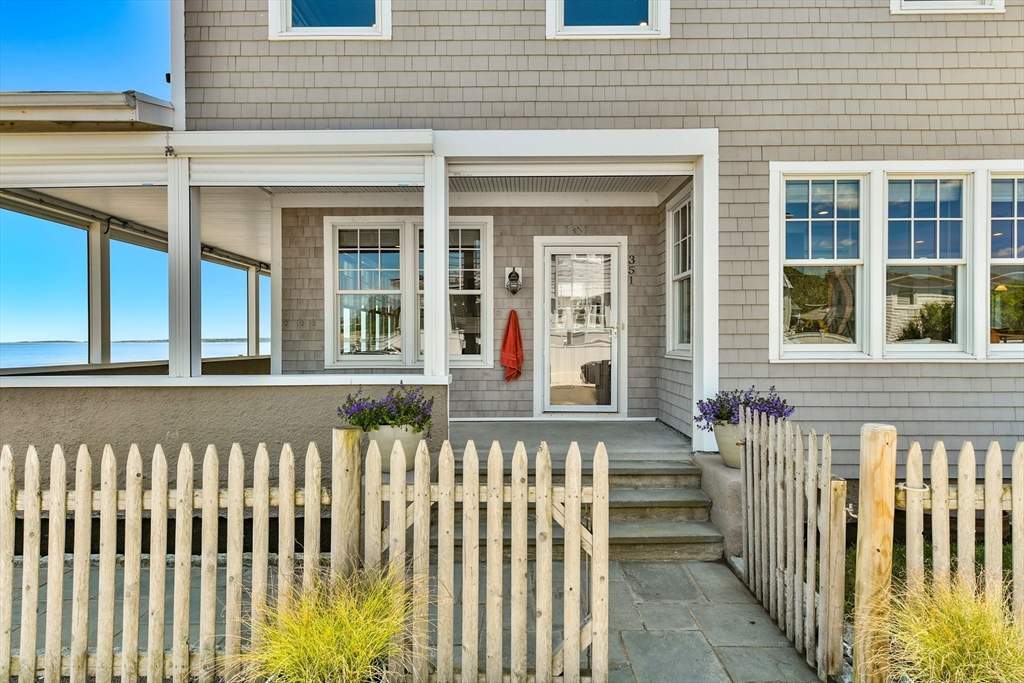 351 Beach Ave