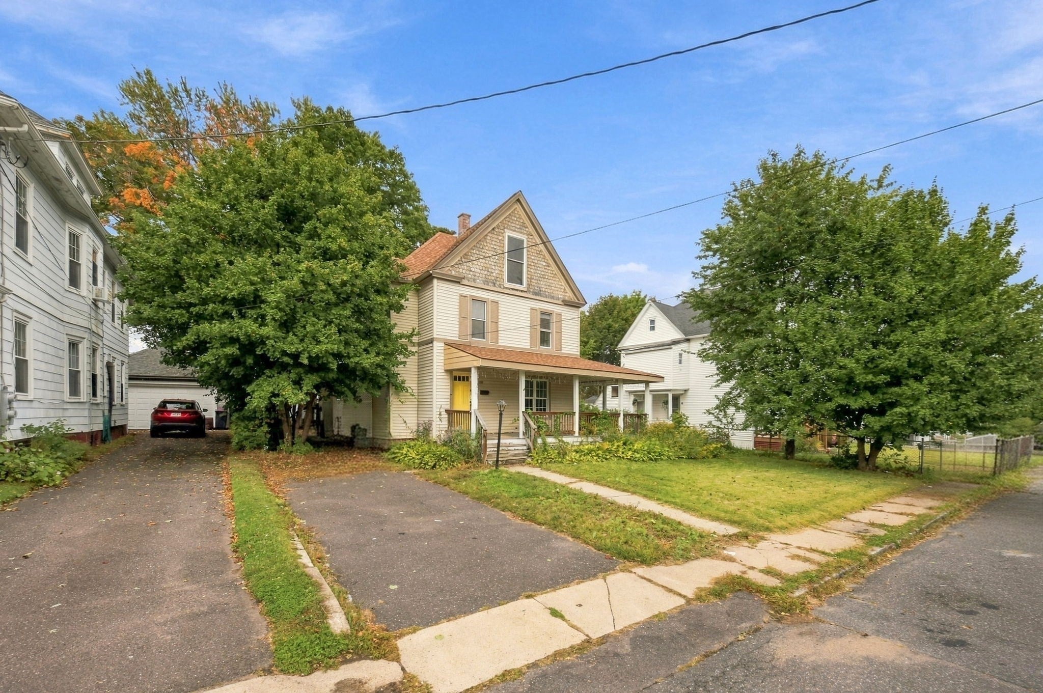 30 Myrtle Ave, Holyoke, MA Photo #26