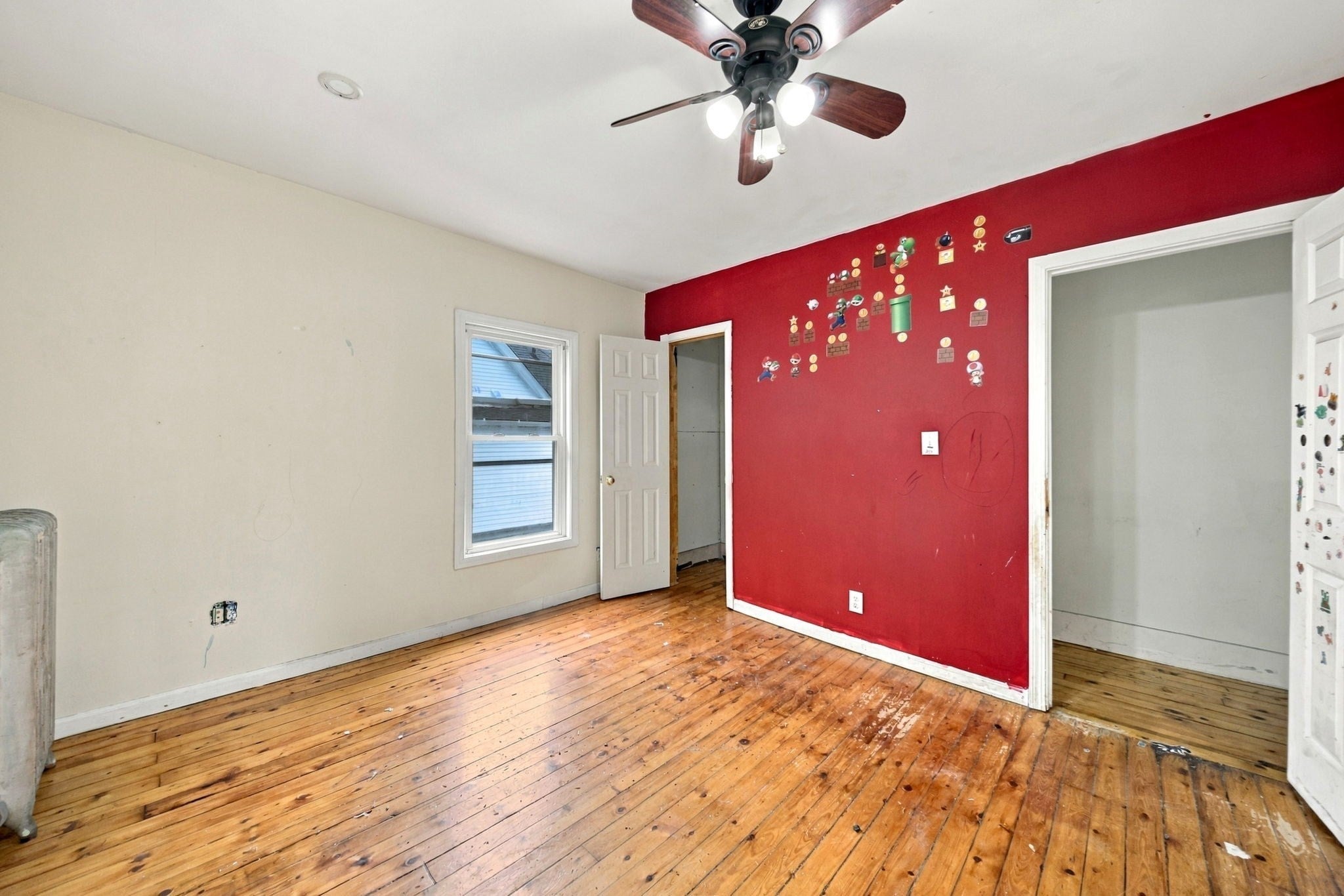 30 Myrtle Ave, Holyoke, MA Photo #21