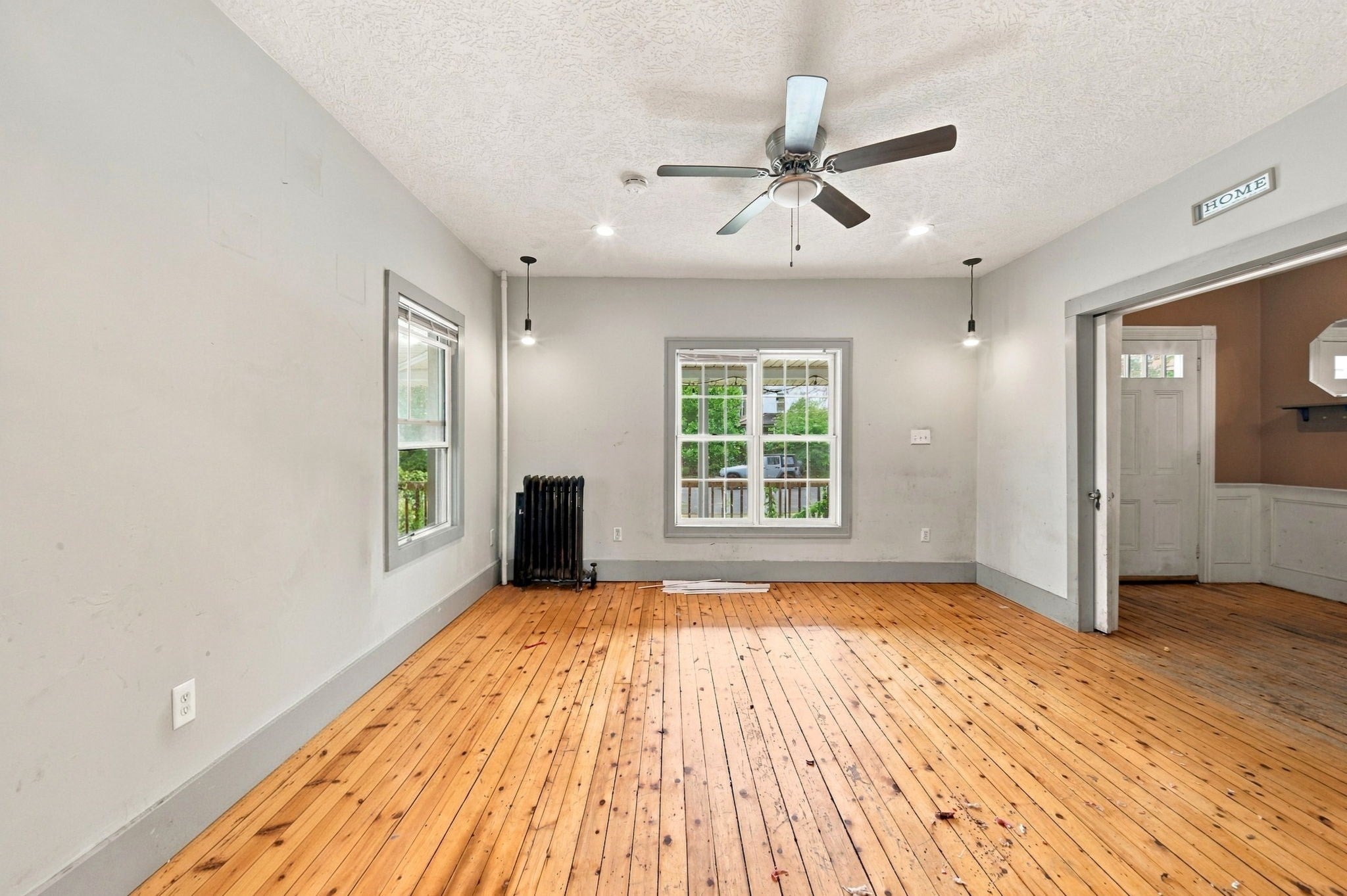 30 Myrtle Ave, Holyoke, MA Photo #12