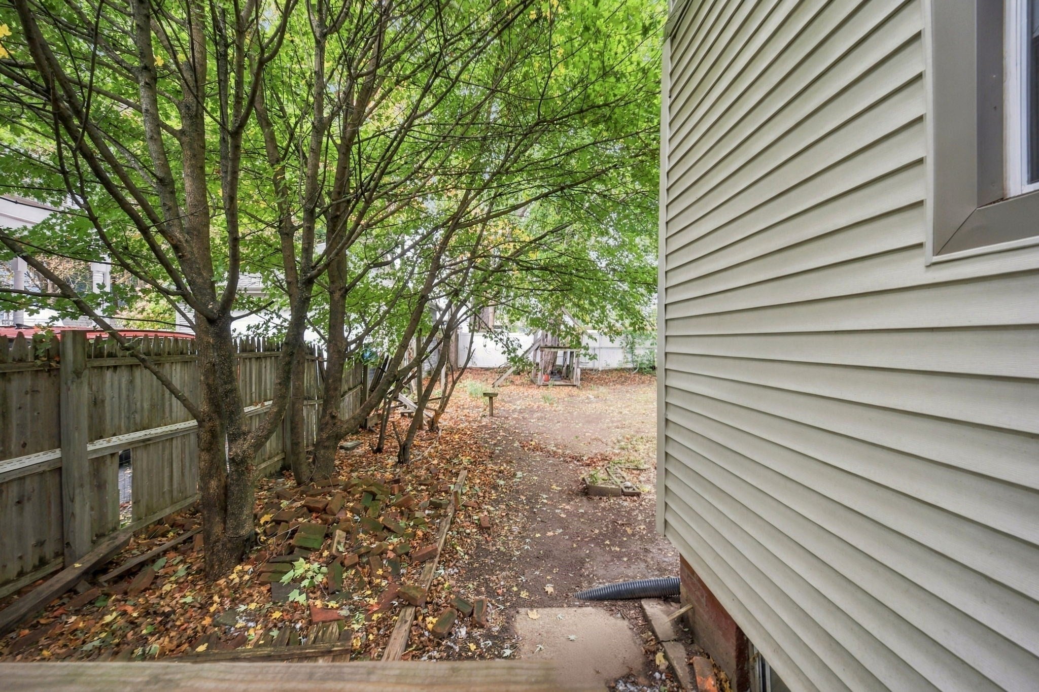 30 Myrtle Ave, Holyoke, MA Photo #30