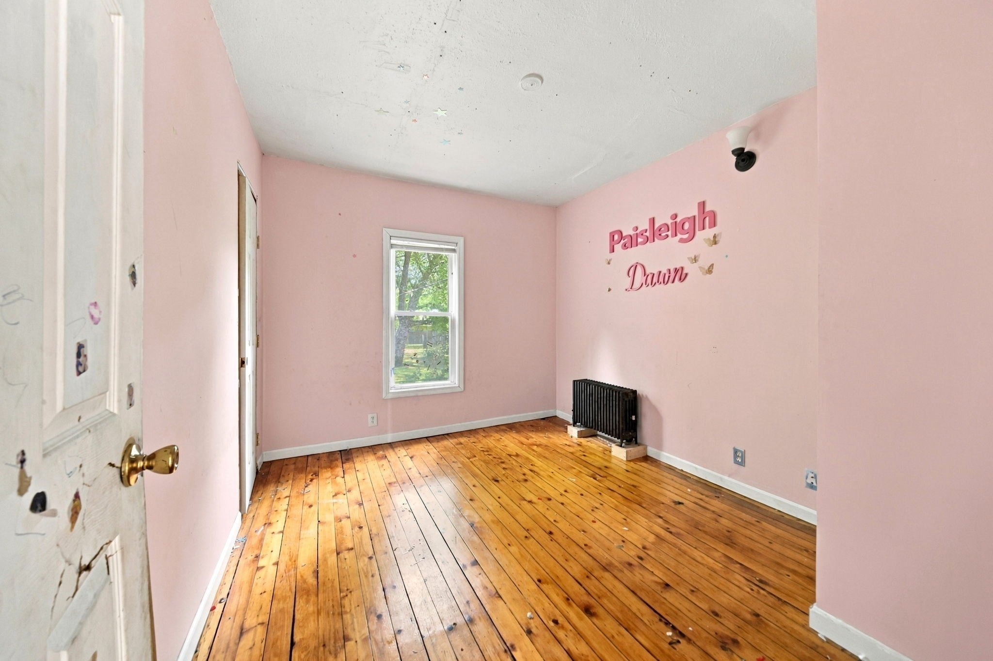 30 Myrtle Ave, Holyoke, MA Photo #20