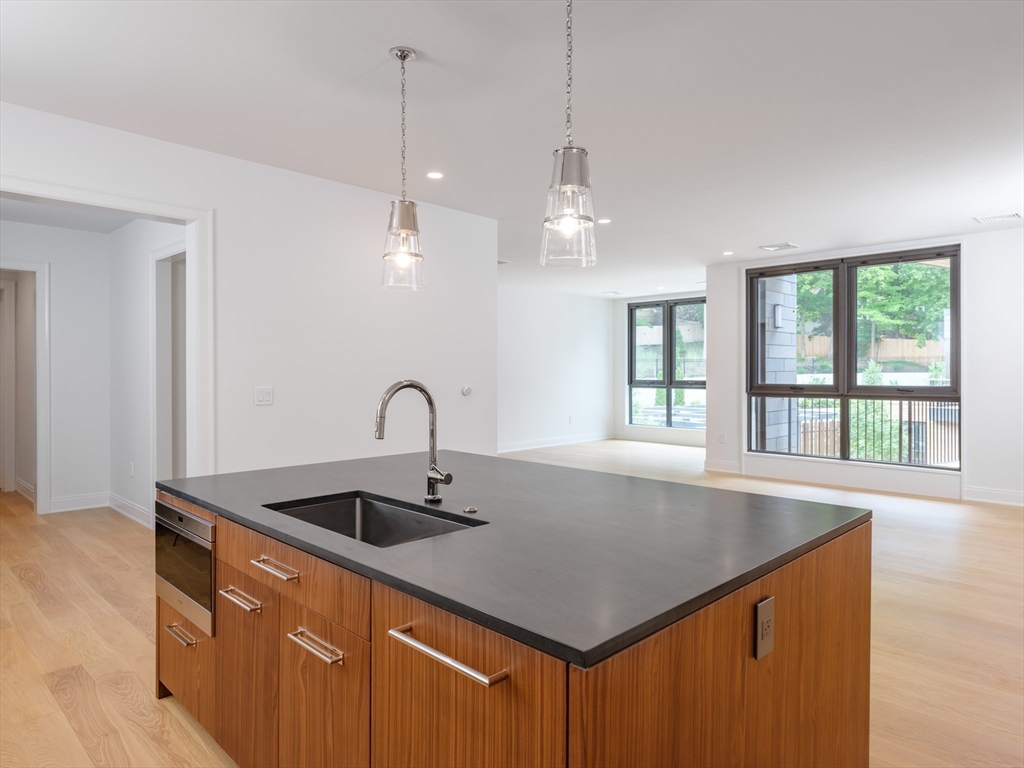 100 Linden Street 203