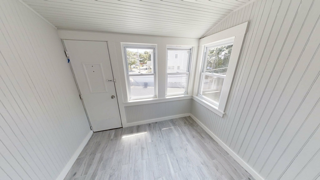 836 Canterbury St #2R, Boston, MA Photo #8