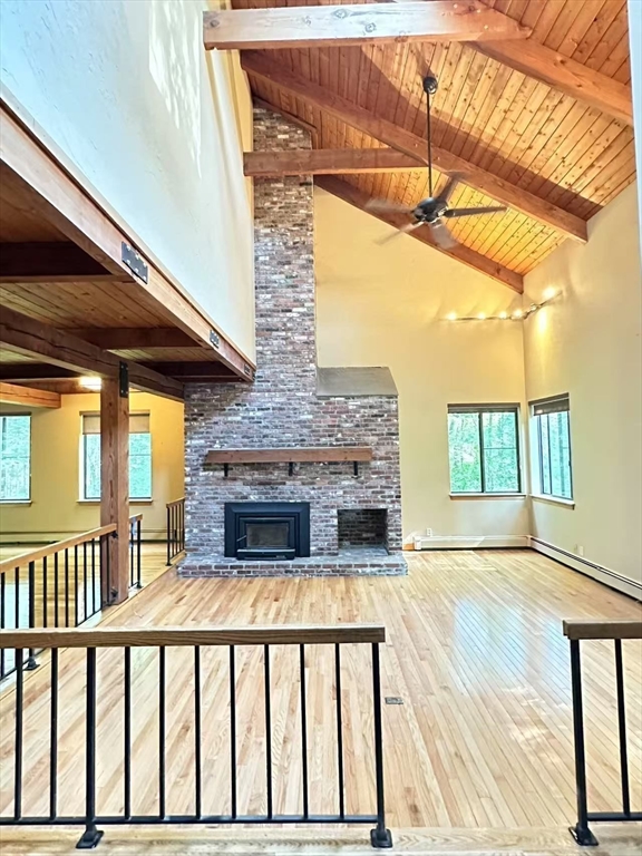 40 Laurelwood Dr