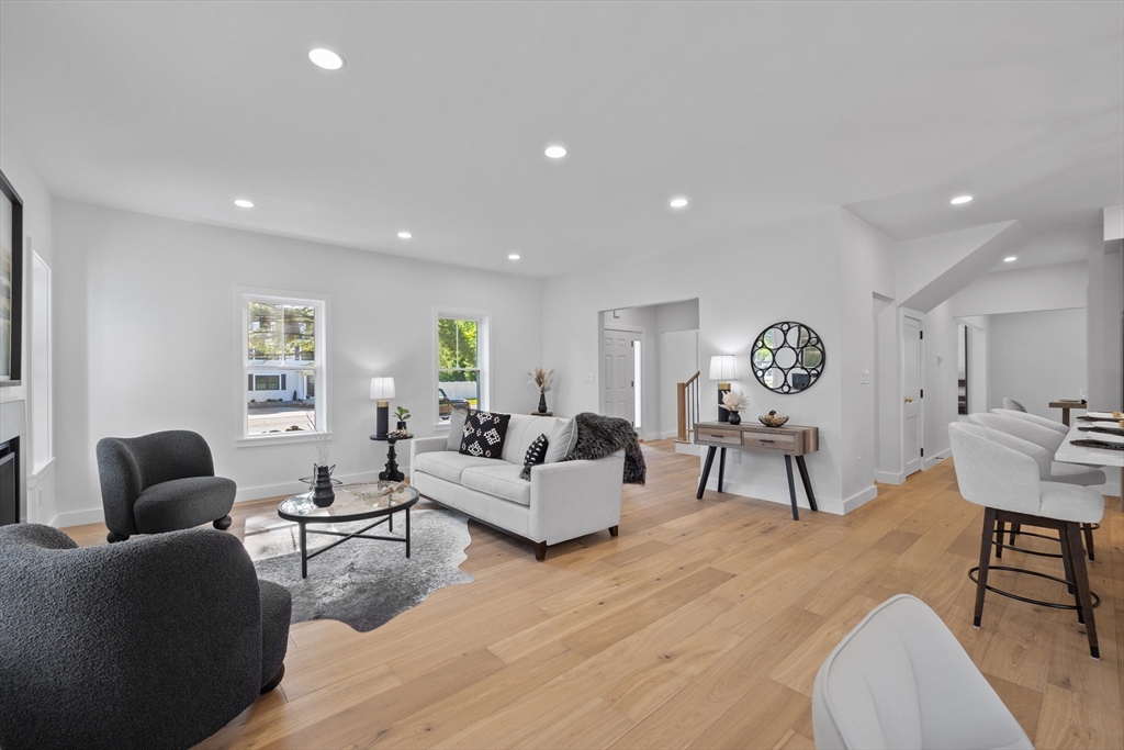 335 Salem St