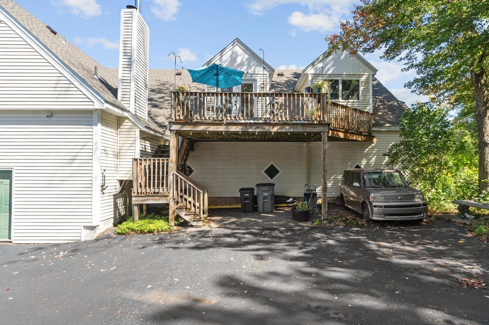 14 Travers St