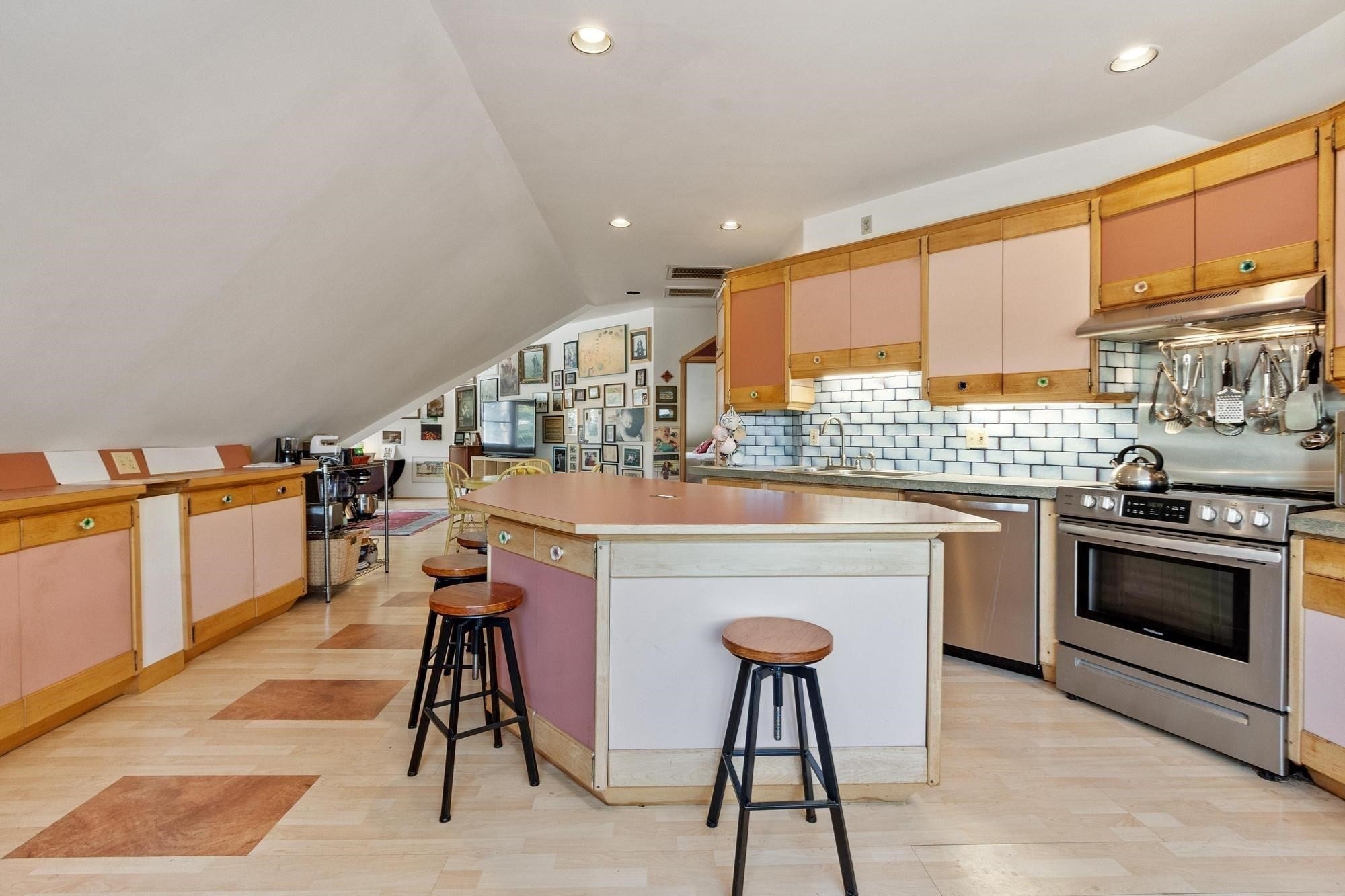 14 Travers St, Gardner, MA, 14 Travers St, Gardner, MA Photo #14