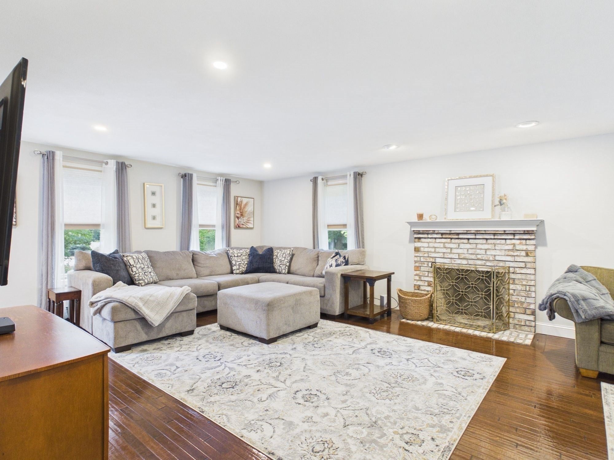 172 Landry Ave, North Attleboro, MA, 172 Landry Ave, North Attleboro, MA Photo #3