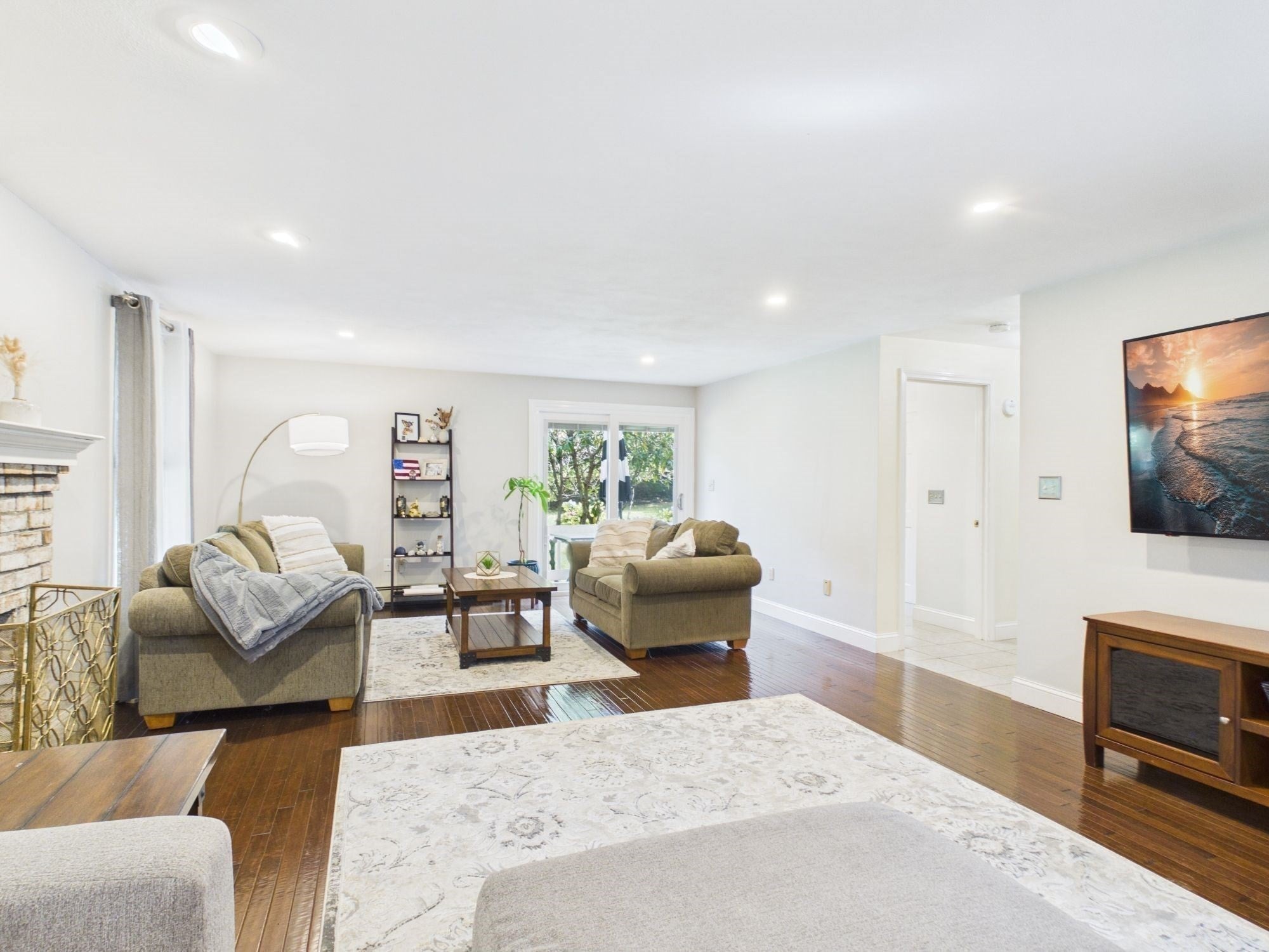 172 Landry Ave, North Attleboro, MA, 172 Landry Ave, North Attleboro, MA Photo #5