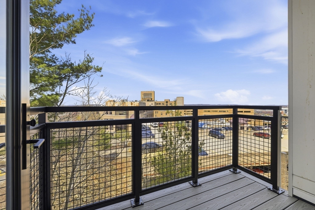 191 Washington Street 525