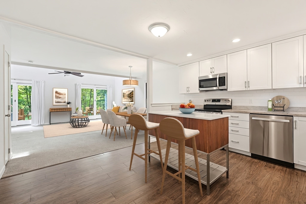 406 Bay Rd 6