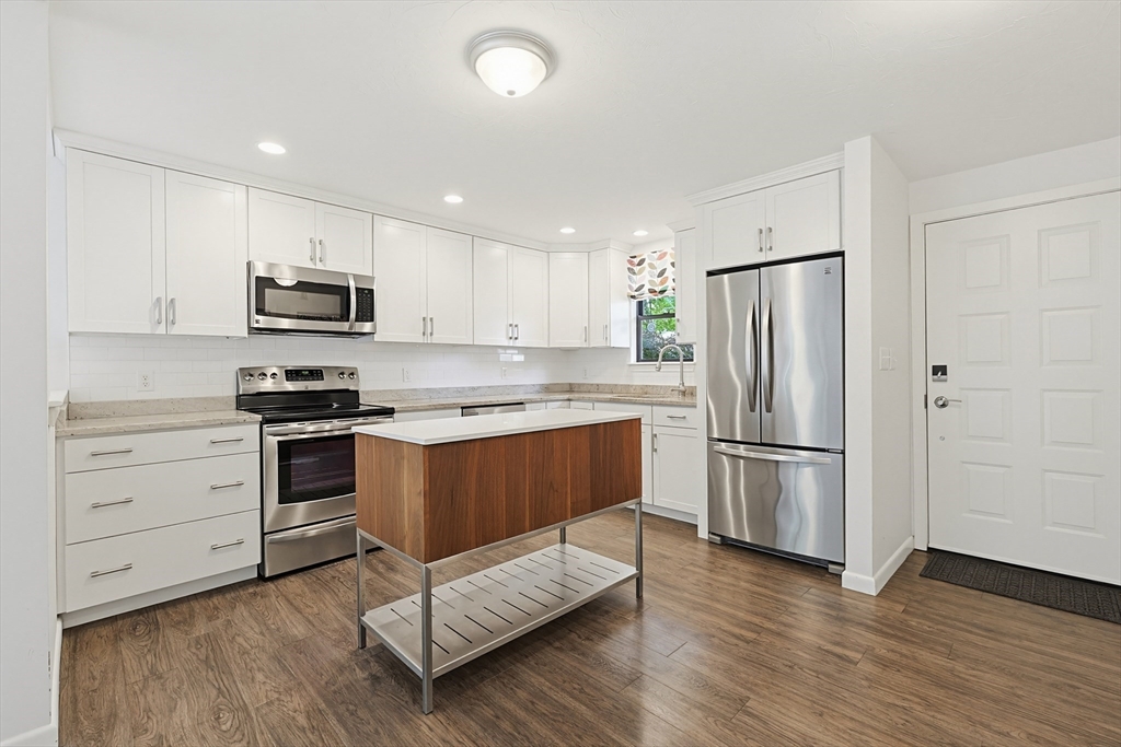 406 Bay Rd 6