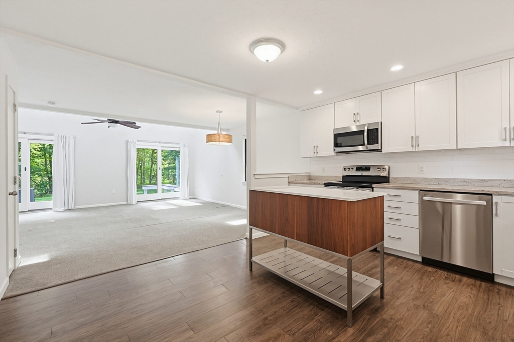 406 Bay Rd 6