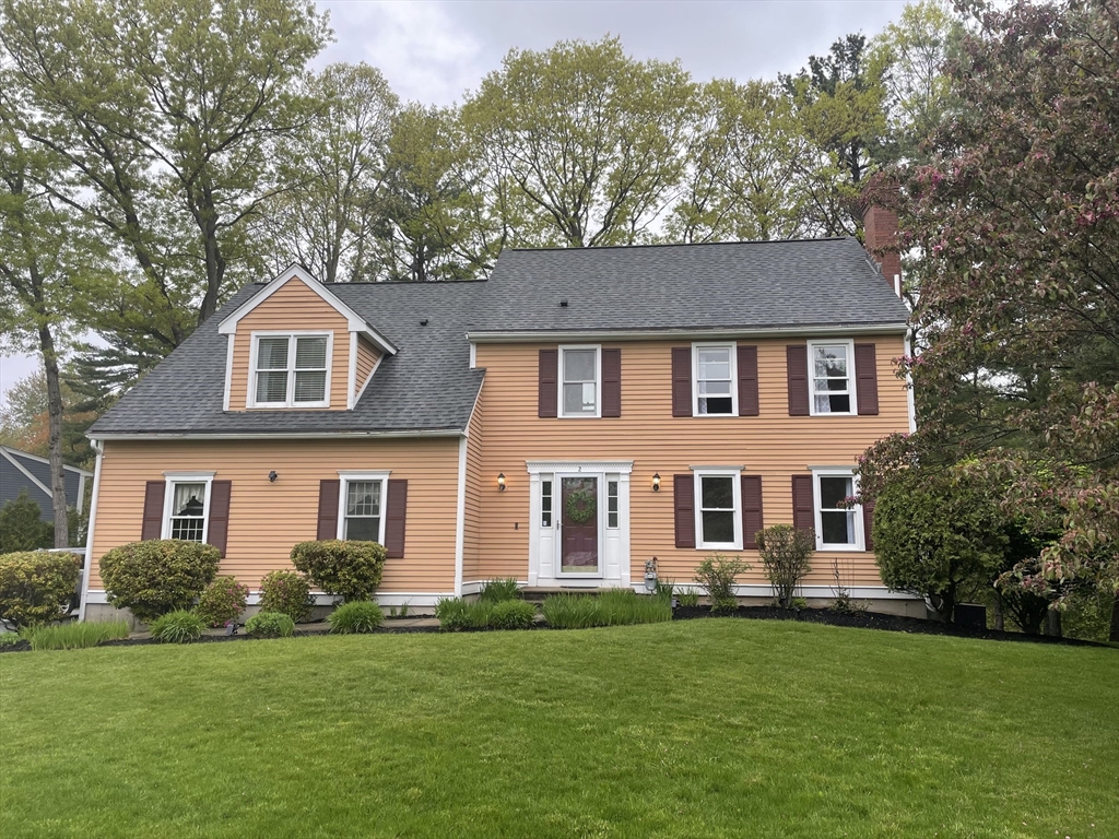 Photo of 2 Stonybrook Ln, Shrewsbury, MA