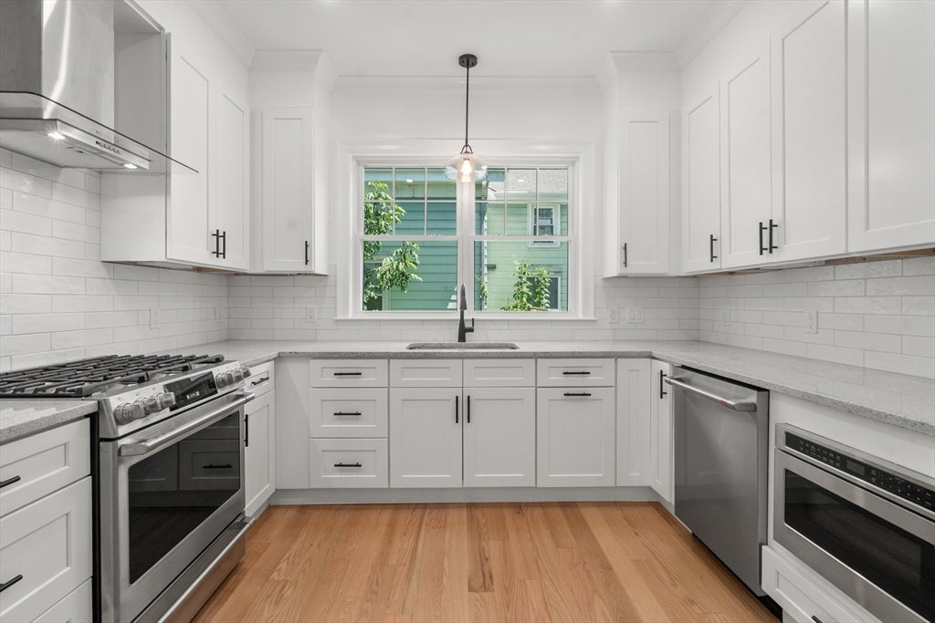 92 Pond Street
