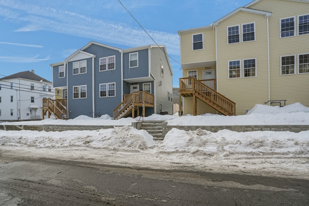 25 Lebanon St #C, Fall River, MA Photo #3