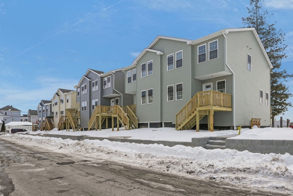 25 Lebanon St #C, Fall River, MA Photo #4