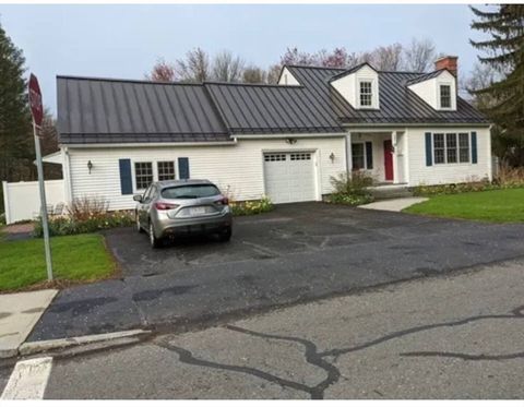 161 Chestnut St Amherst MA 01002