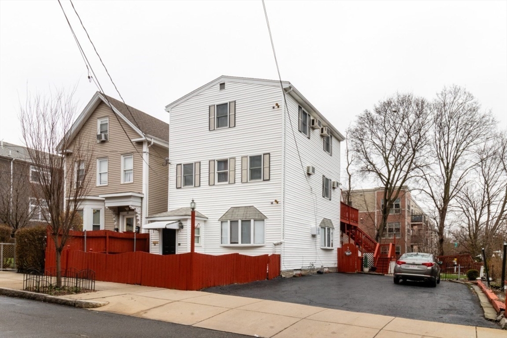 41 Webster Ave