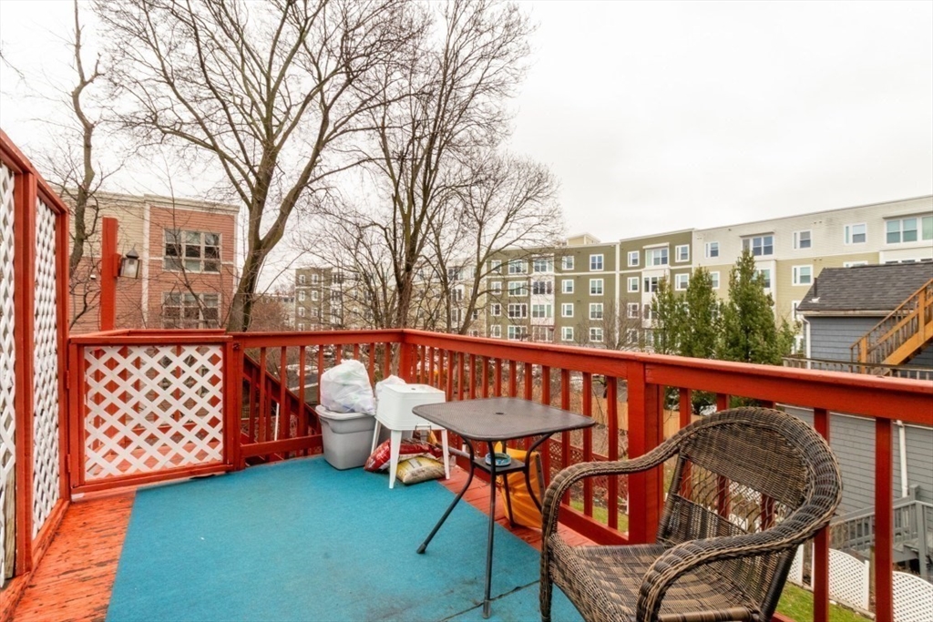 41 Webster Ave