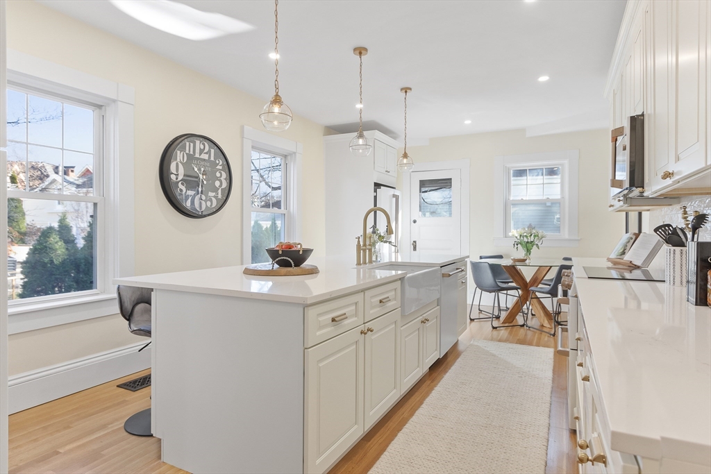 14 Lowell Ave