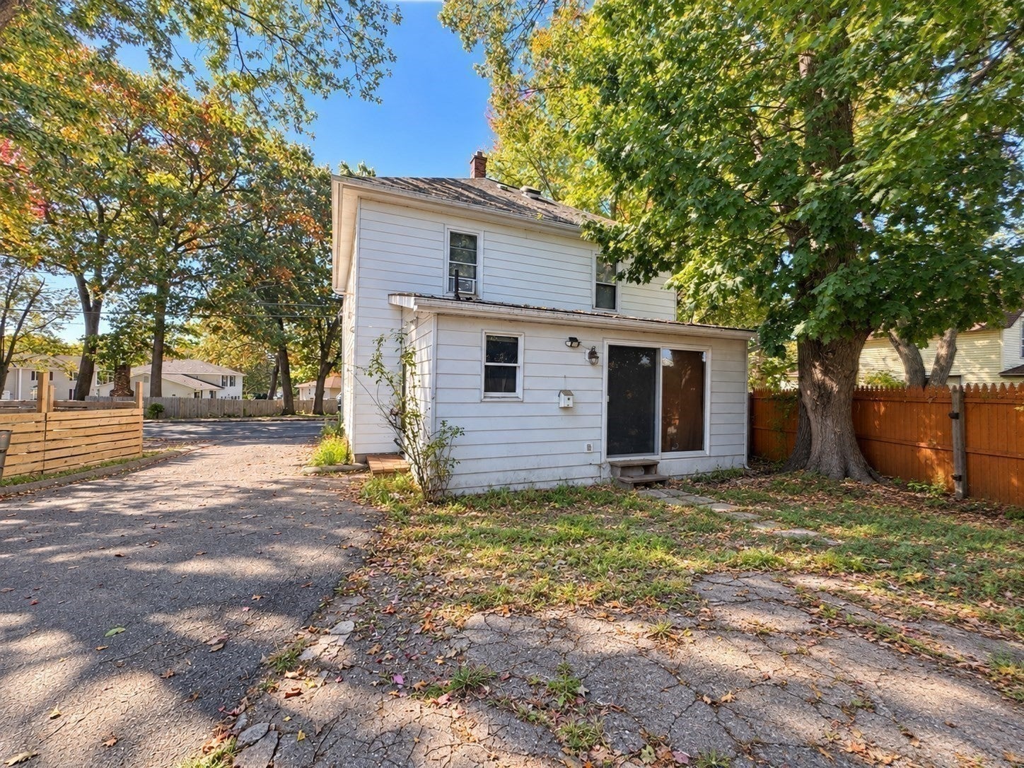 90 College St, Chicopee, MA, 90 College St, Chicopee, MA Photo #17