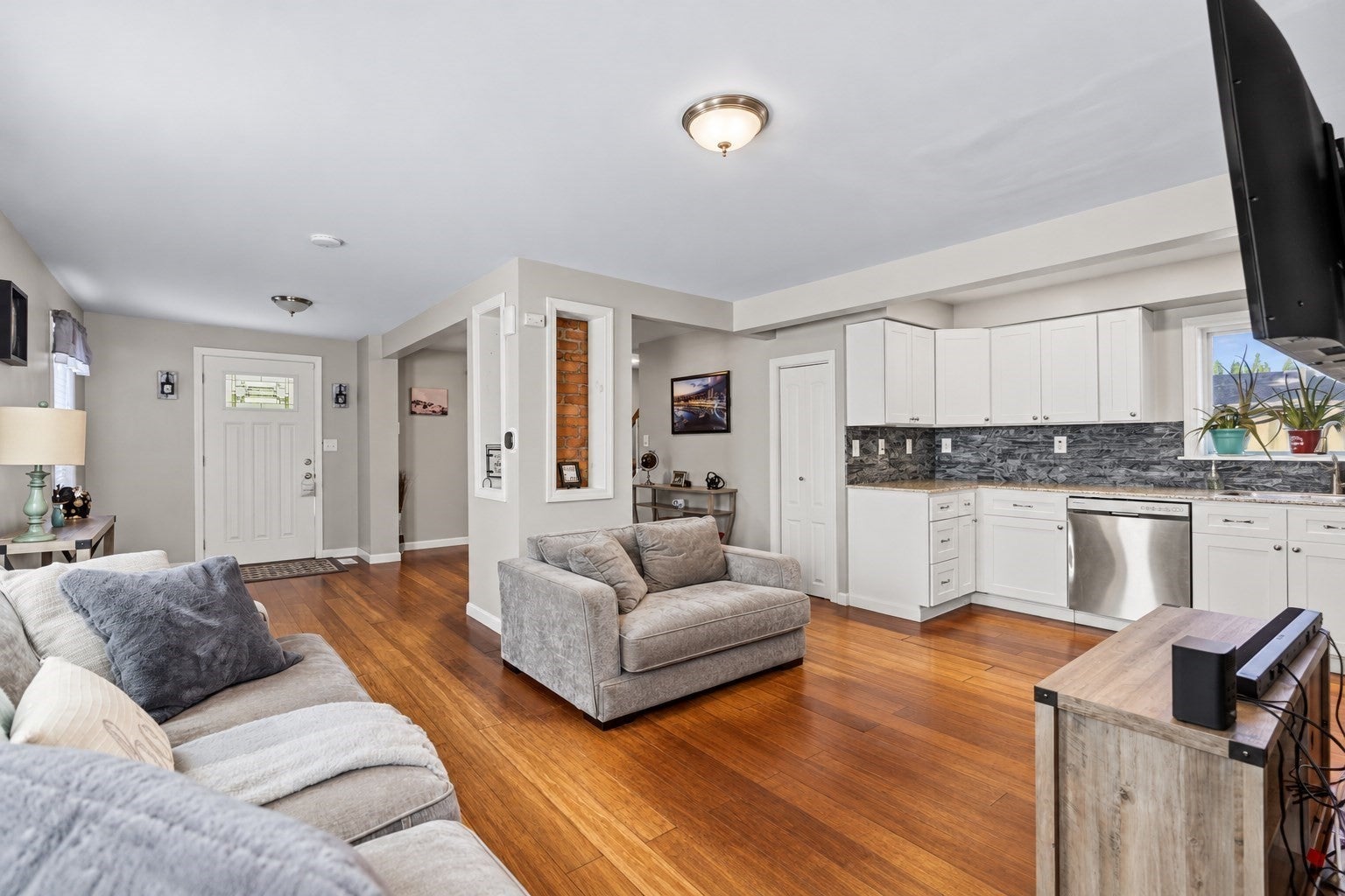 1227 Old Plainville Rd, New Bedford, MA, 1227 Old Plainville Rd, New Bedford, MA Photo #7