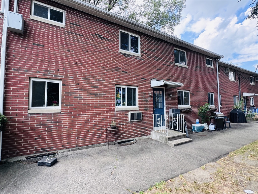 155 Bishop Dr 155