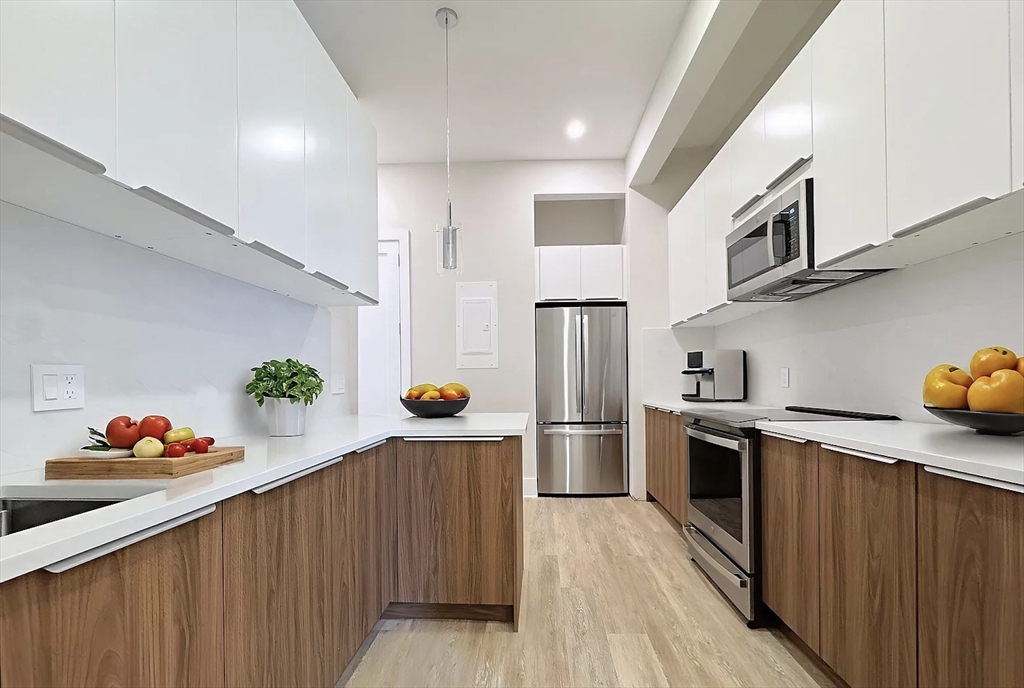 271 Dartmouth St. 2F