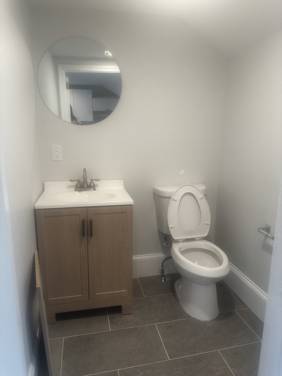 558 Pleasant Street 2