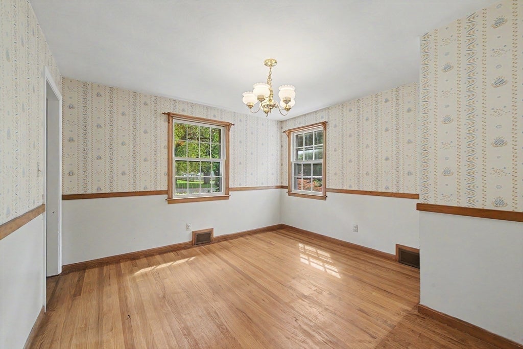 10 Raymond Dr, Wilbraham, MA, 10 Raymond Dr, Wilbraham, MA Photo #8