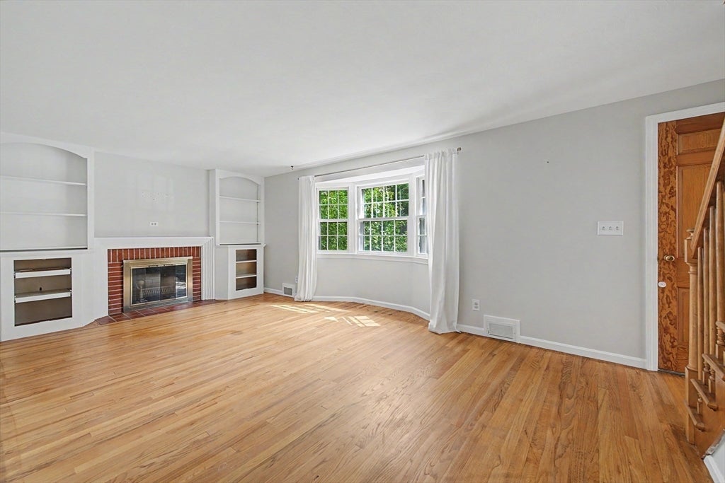 10 Raymond Dr, Wilbraham, MA, 10 Raymond Dr, Wilbraham, MA Photo #12