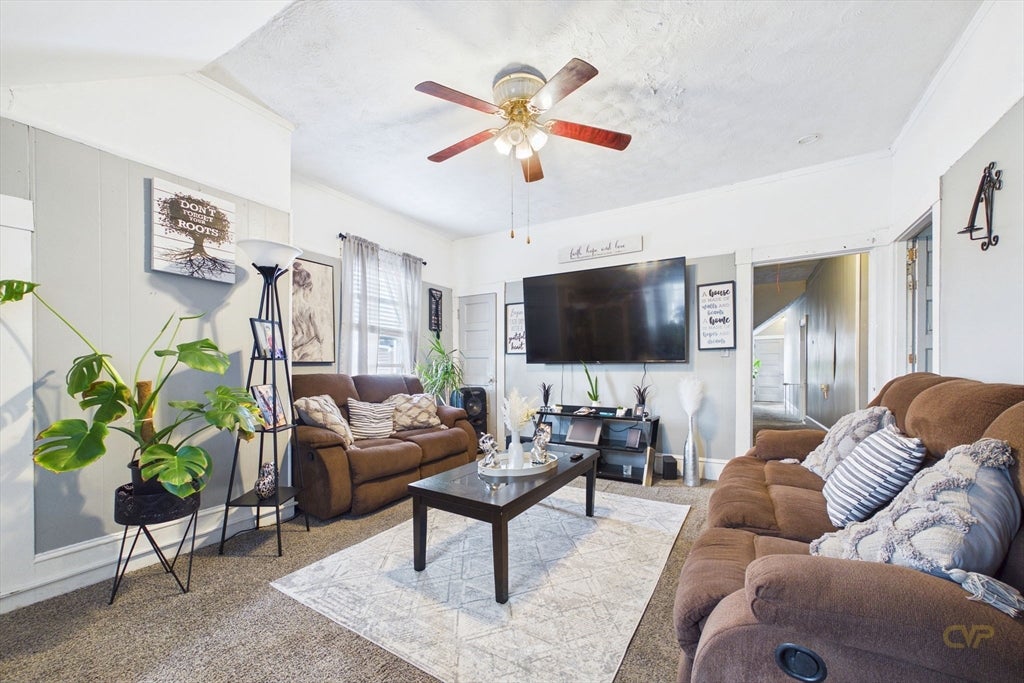 283 Pleasant St