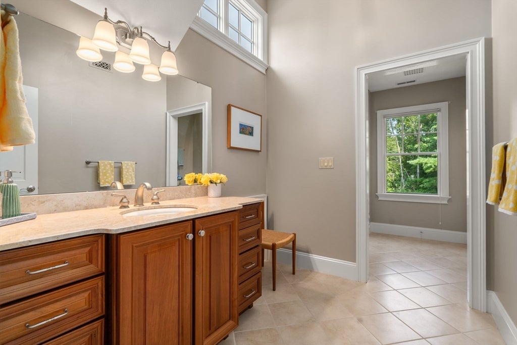 30 Nobscot Rd #1, Sudbury, MA, 30 Nobscot Rd #1, Sudbury, MA Photo #33
