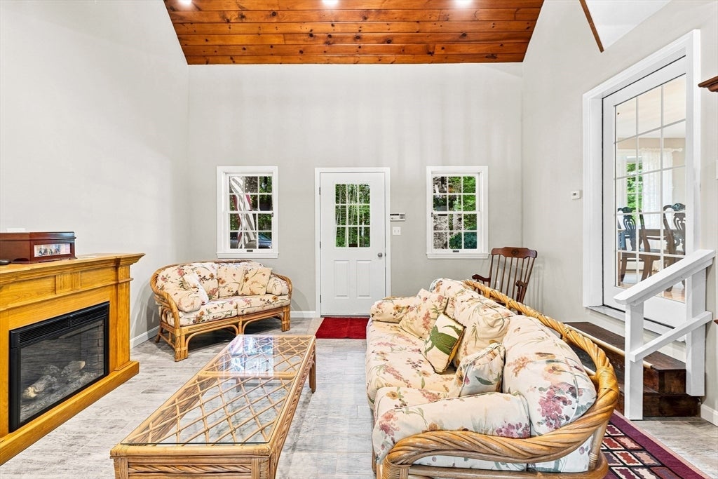170 Rocky Hill Rd, Rehoboth, MA, 170 Rocky Hill Rd, Rehoboth, MA Photo #11