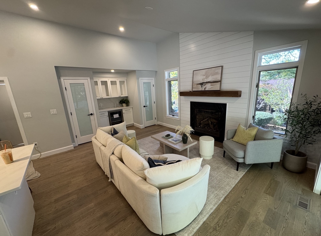 7 Wainwright Rd. 13