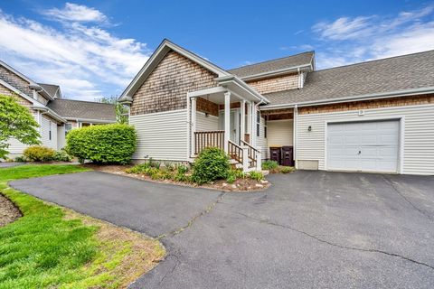 37 School House Rd 9 Weymouth MA 02188