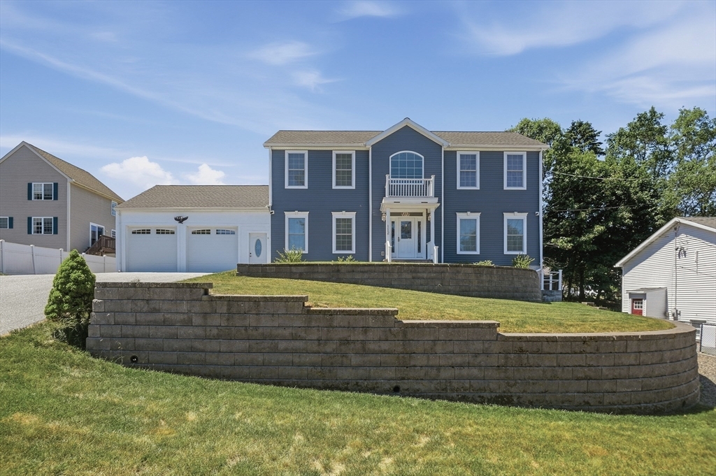 112 Pineland Avenue