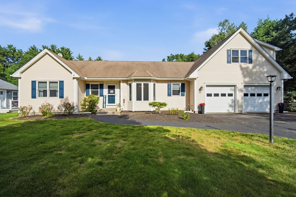 73 Meadowbrook Rd, Springfield, MA, 73 Meadowbrook Rd, Springfield, MA Photo #2