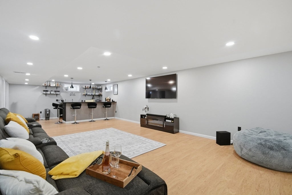 73 Meadowbrook Rd, Springfield, MA, 73 Meadowbrook Rd, Springfield, MA Photo #25
