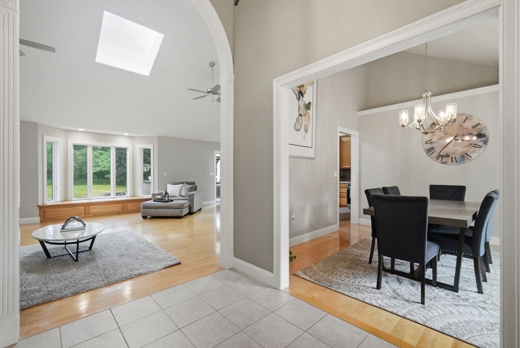 73 Meadowbrook Rd, Springfield, MA, 73 Meadowbrook Rd, Springfield, MA Photo #3