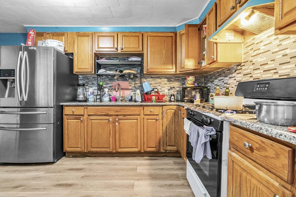 28 Exchange St, Lawrence, MA, 28 Exchange St, Lawrence, MA Photo #9