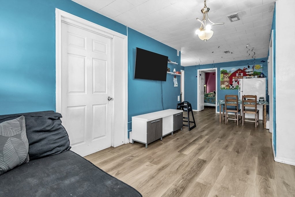 28 Exchange St, Lawrence, MA, 28 Exchange St, Lawrence, MA Photo #5
