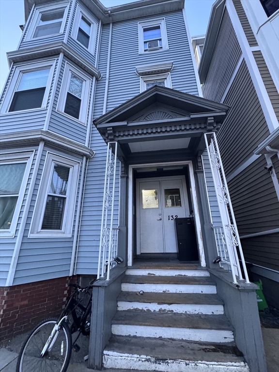132 Chelsea St