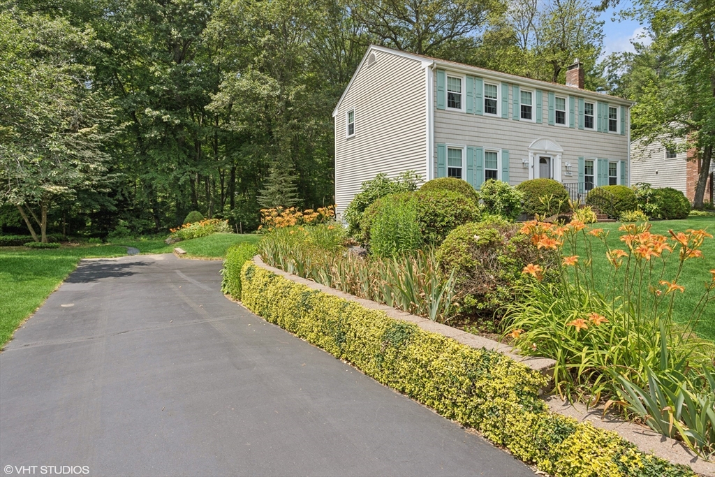 20 Lucia Dr