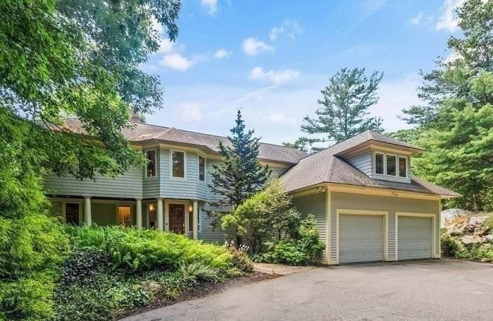 33 Forster Rd